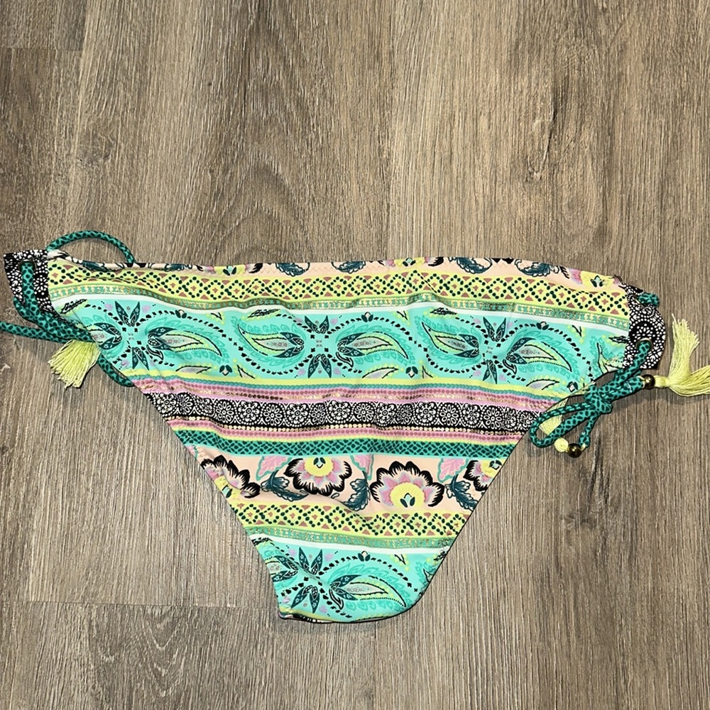 Bikini bottoms - Picture 2 of 3